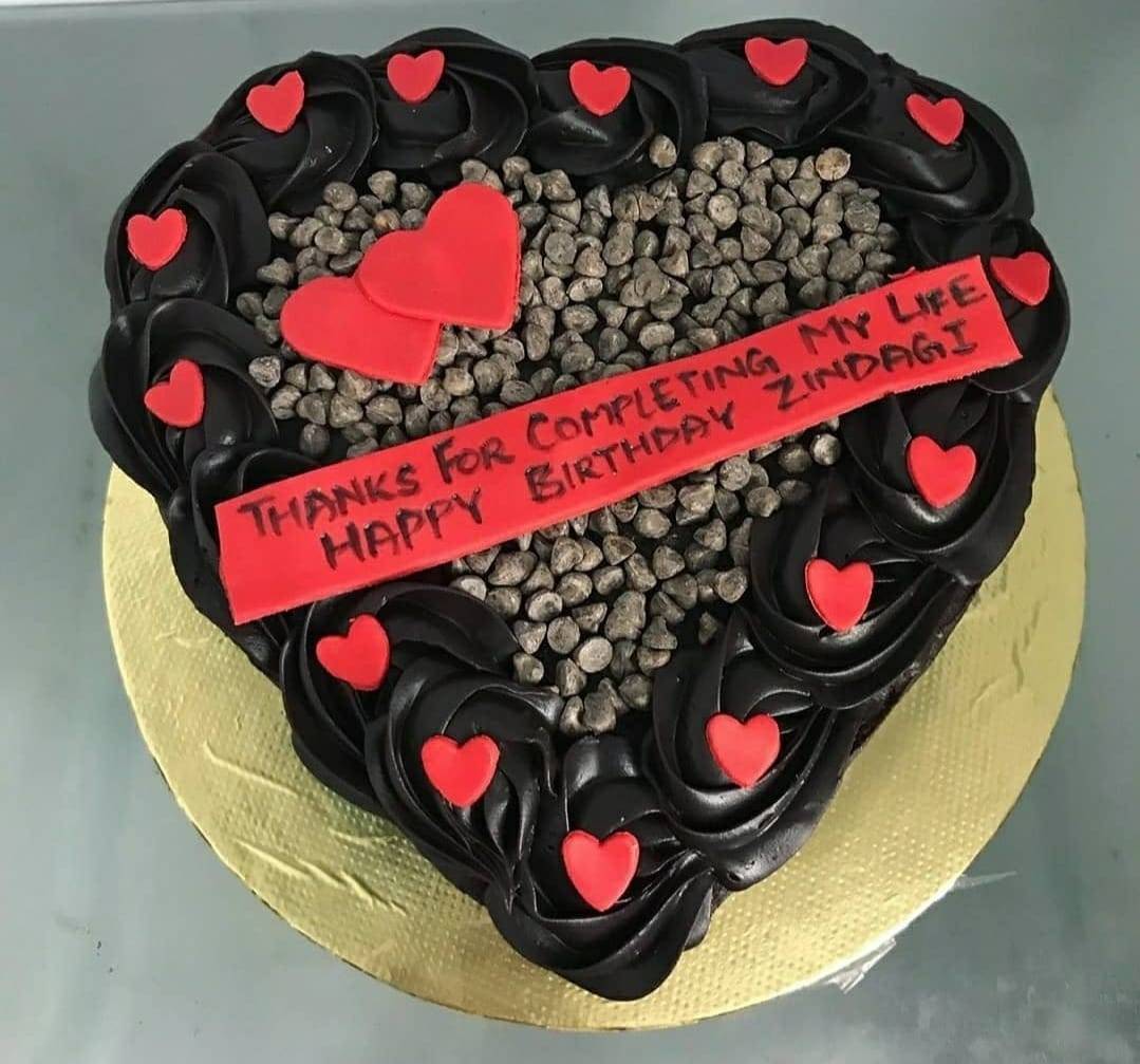 Dark Chocolate Heart Cake with Red Wine Glaze - I bake he shoots