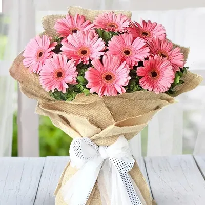 Bouquet of 10 Pink Gerberas - Luv Flower & Cake