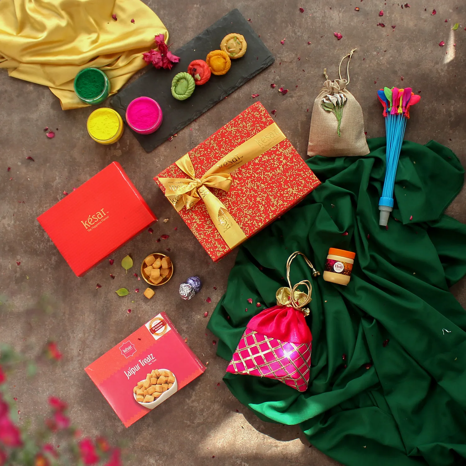 Holi gift packing ideas/ holi decoration ideas for home | Holi gift, Holi  party, Holi