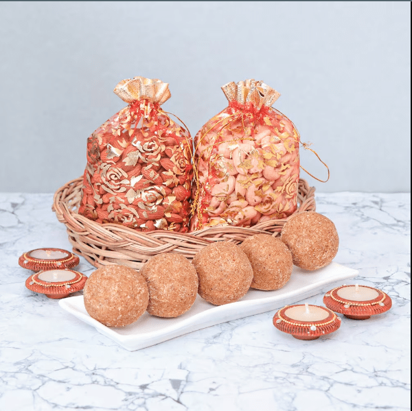 Lavishing Diwali Wishes