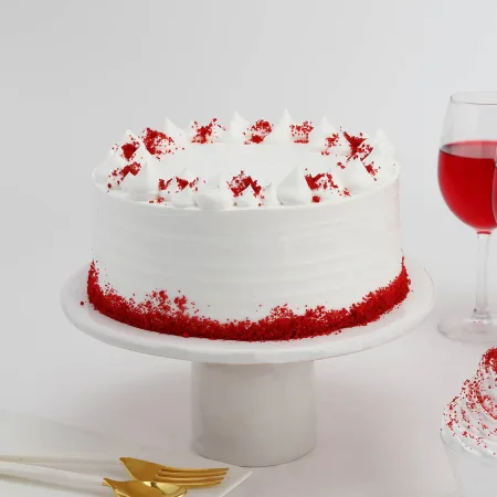 Divine Red Velvet Cake (2 Kg)