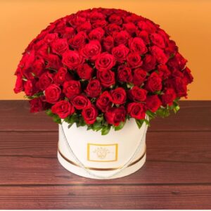 150 Red Roses Box