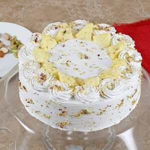 Vanilla Flavored Pista Rasmalai Cake Half kg