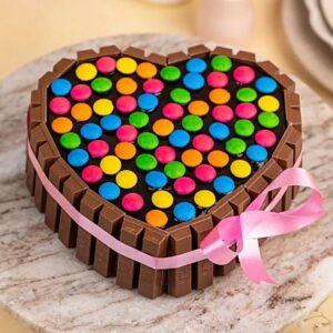 Hearty Choco Kitkat Cake Half Kg Eggless