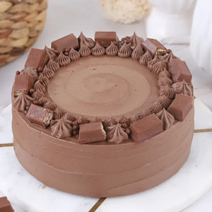 Kit Kat Crunch Cream Cake- Half Kg